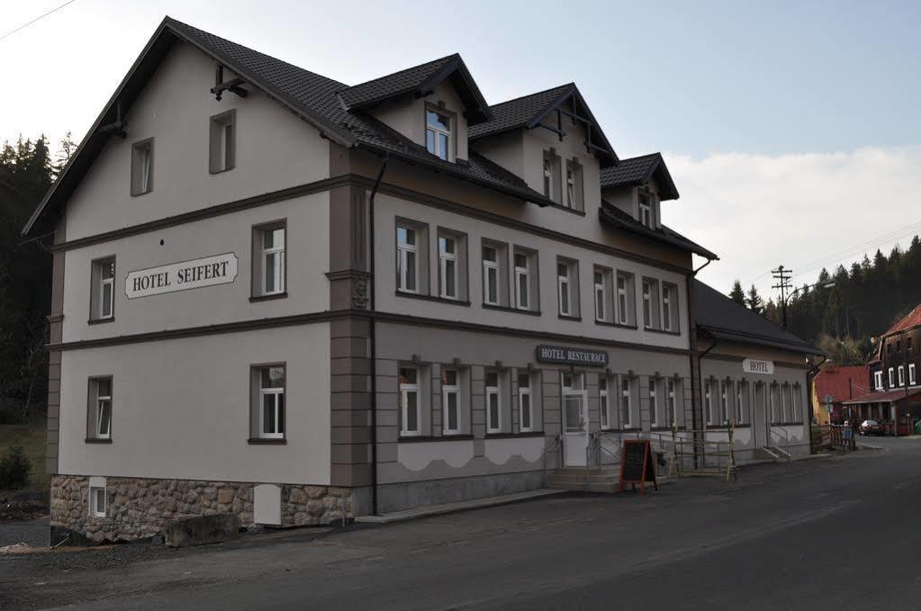 Hotel Seifert Nové Hamry Dış mekan fotoğraf